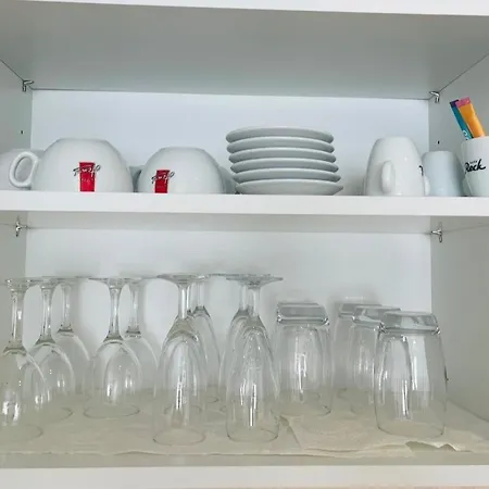 Apartment T2 Calme A Avec Parking Prive